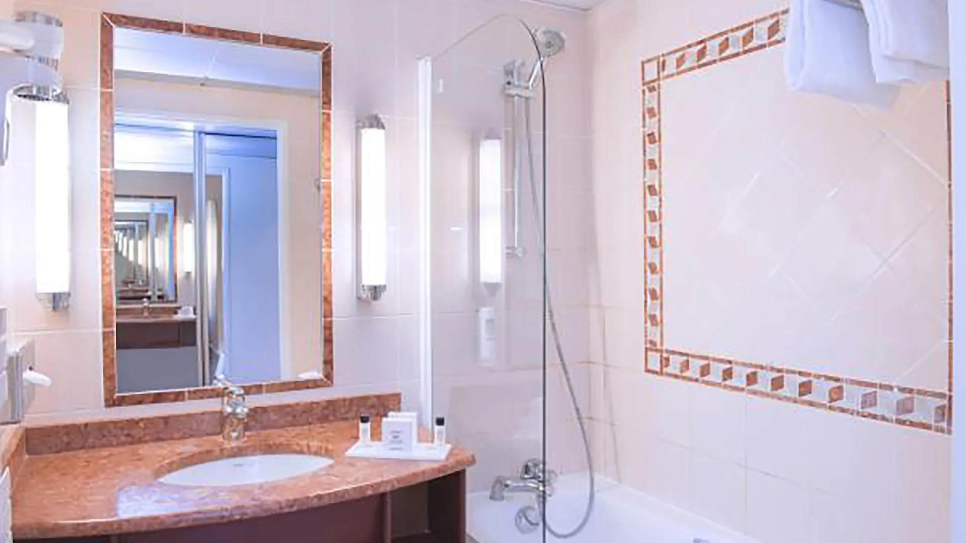 Hotel Bleues Modigliani