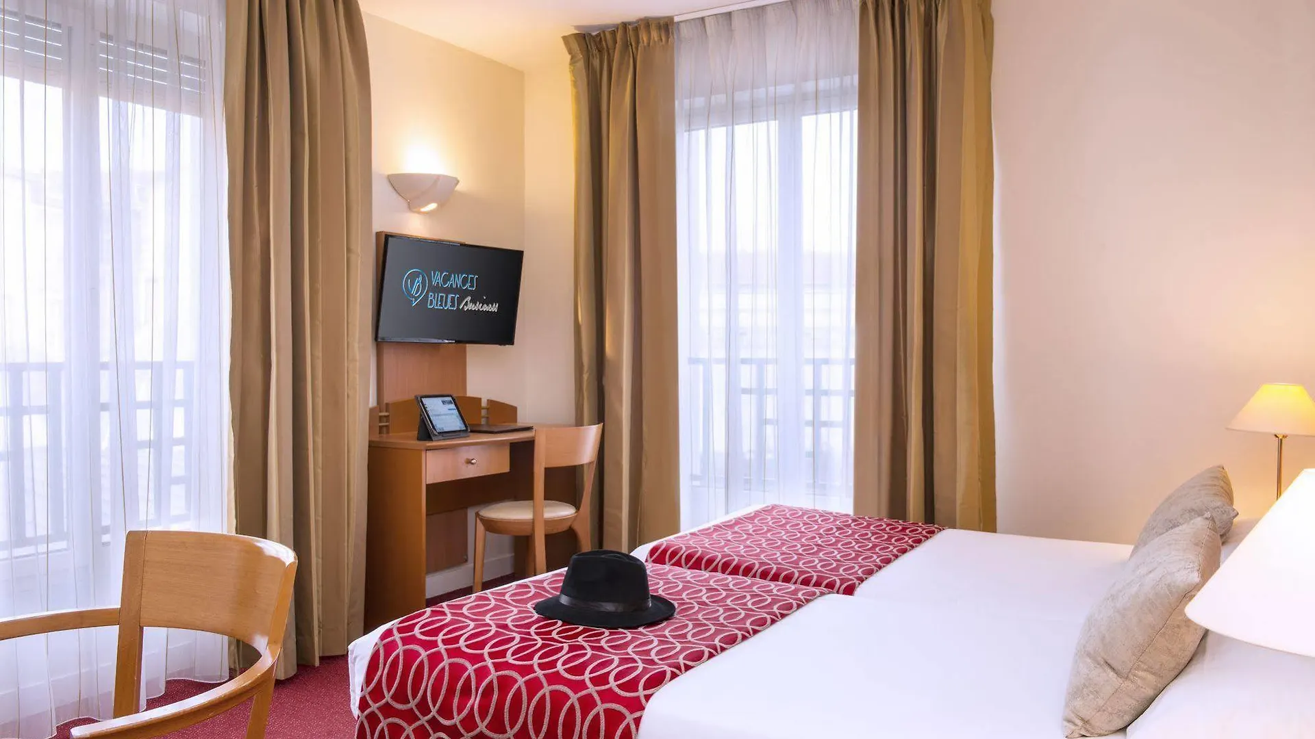 Bleues Modigliani Hotel