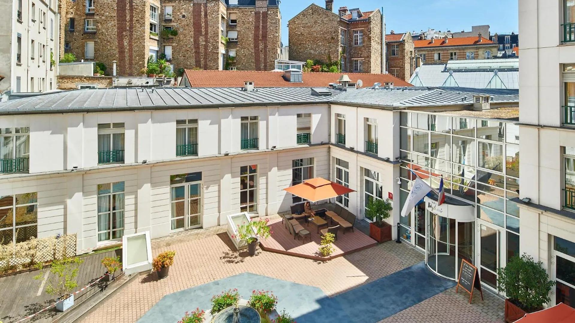 Bleues Modigliani Hotel 3*